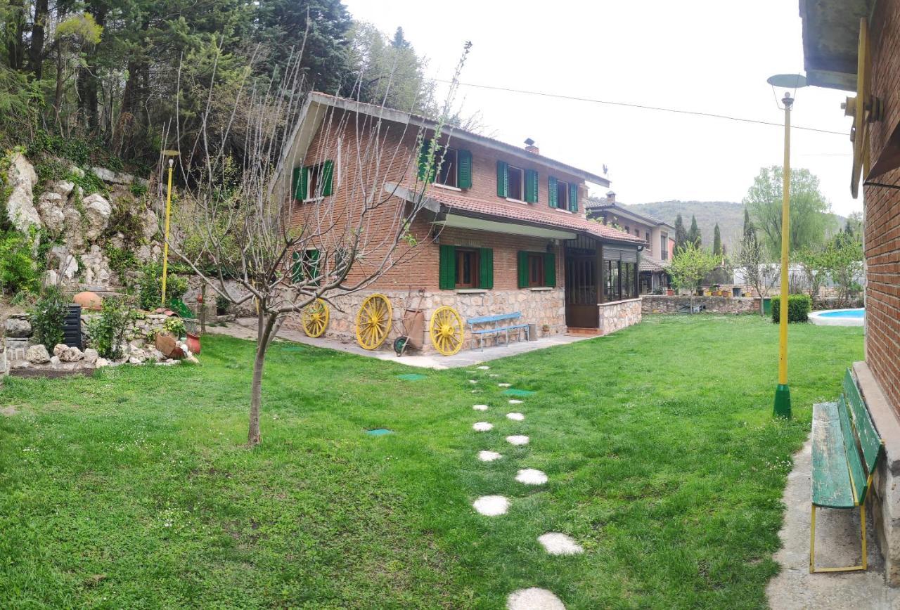 Casa Rural El Eden Del Ungria Caspueñas Exteriör bild